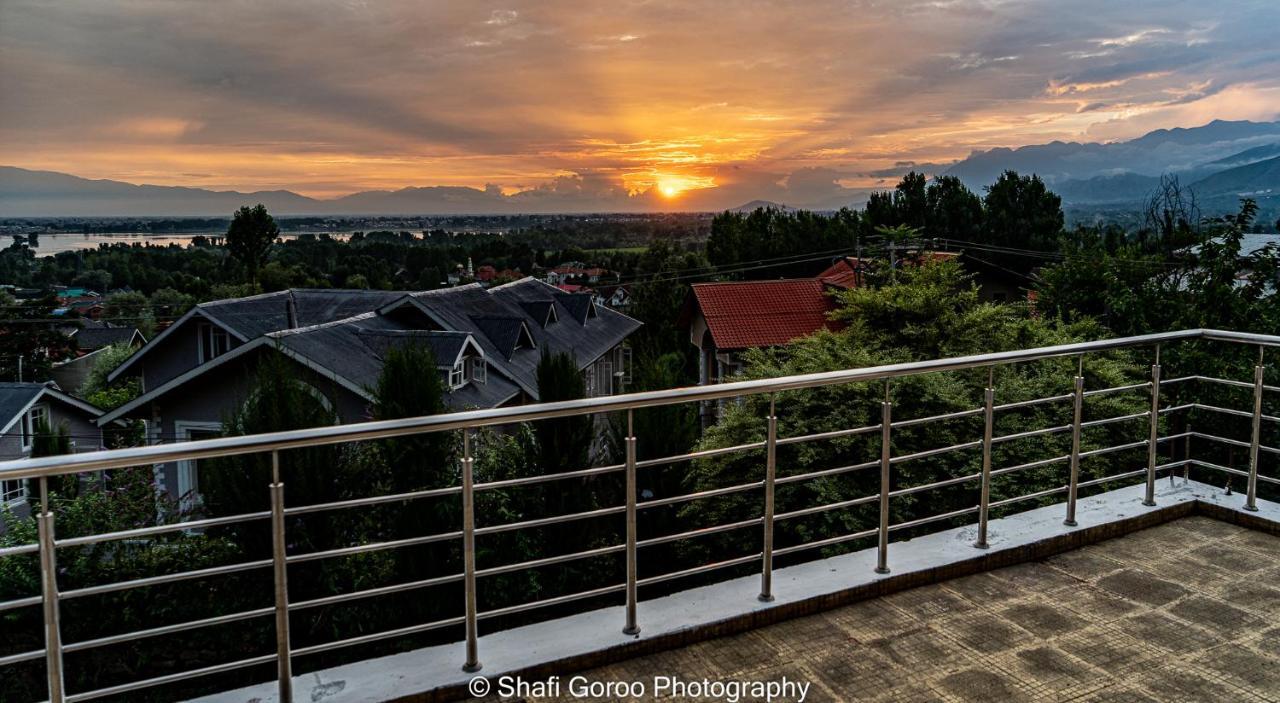 Orania Otel Srīnagar Dış mekan fotoğraf
