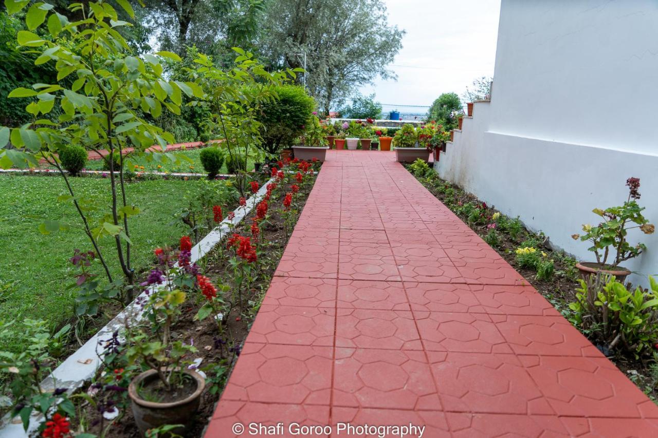Orania Otel Srīnagar Dış mekan fotoğraf