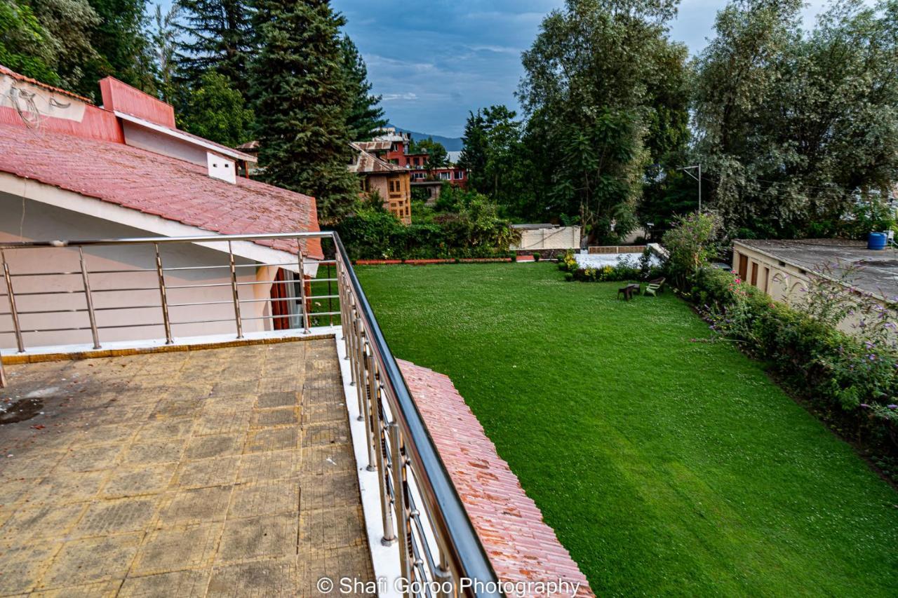 Orania Otel Srīnagar Dış mekan fotoğraf