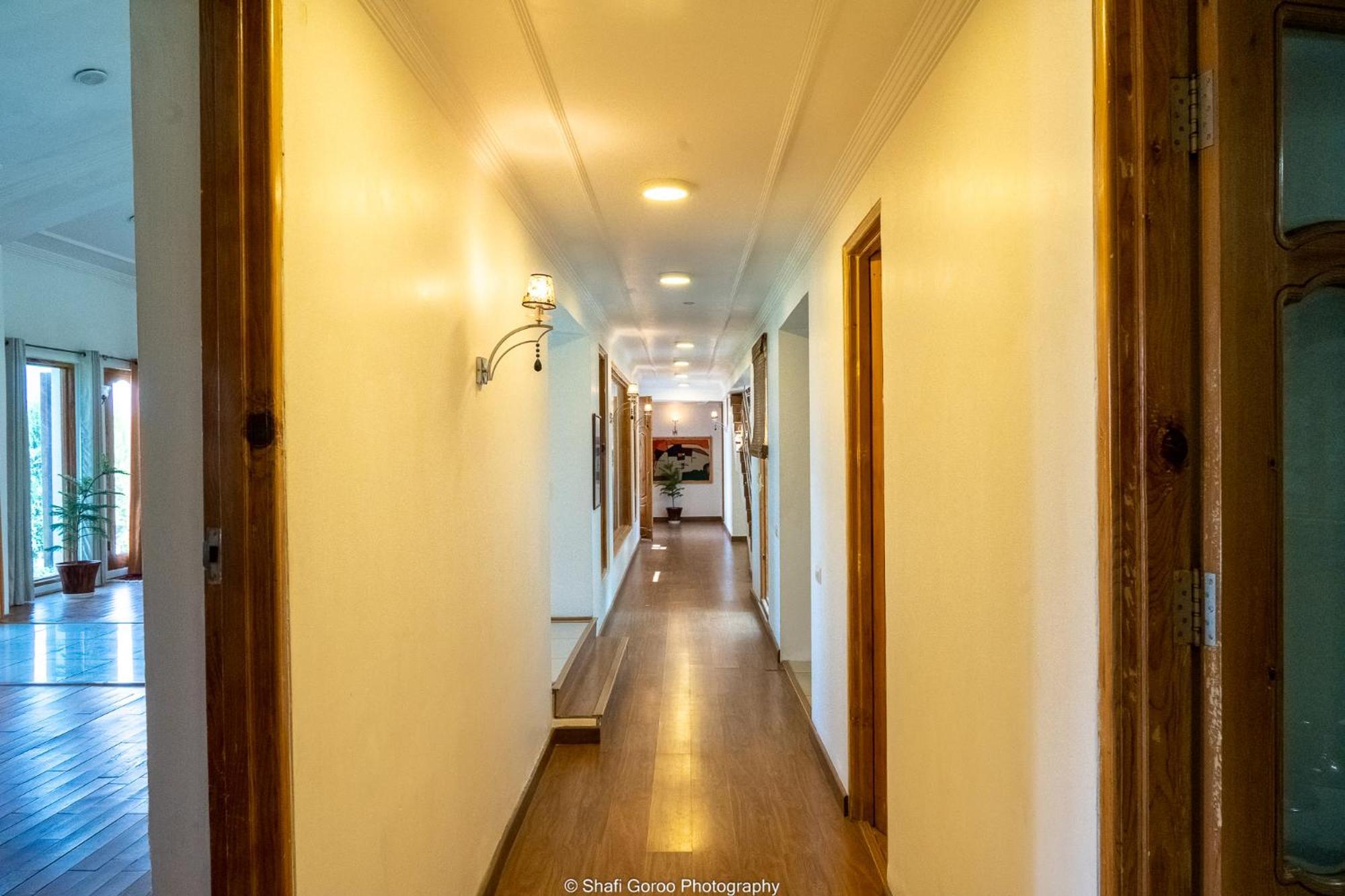 Orania Otel Srīnagar Dış mekan fotoğraf